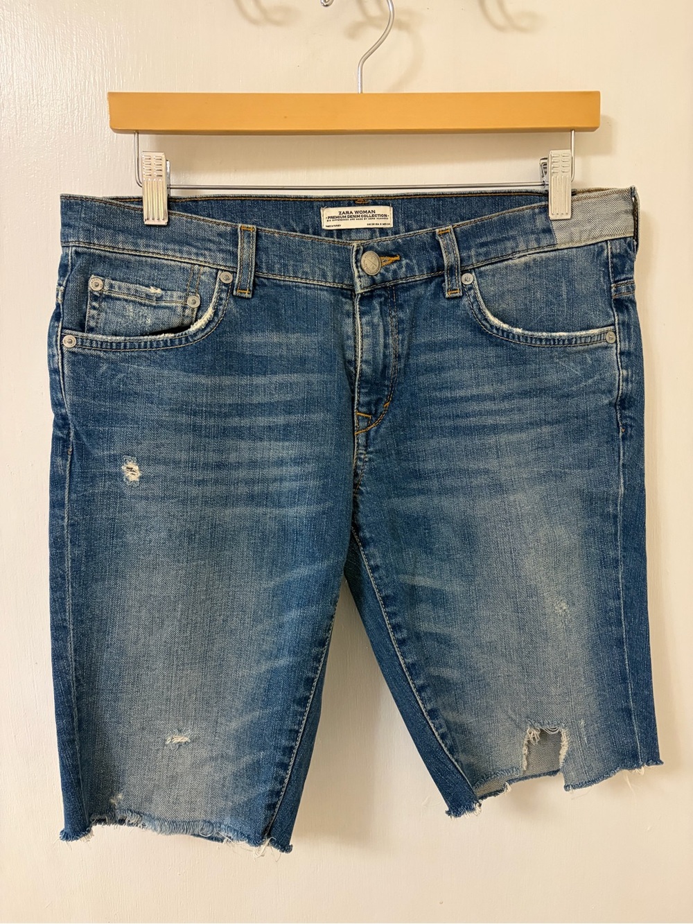 $10 SALE‼️ Zara Woman Blue High-Rise Denim Shorts